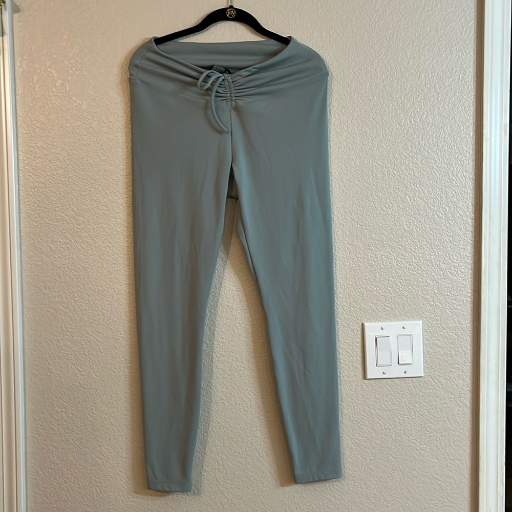 Pink leggings
